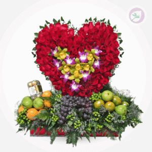 Arreglos de flores con frutas en forma de corazon en Medellin
