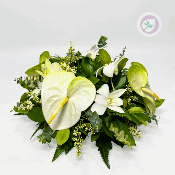 Hermoso centro de mesa de anturios para boda o evento, disponible para recoger en nuestra tienda en MEDELLÍN o en RIONEGRO! Contáctata con nosotros.